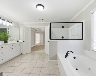 2570 Wood Creek Court - Photo Thumbnail 37