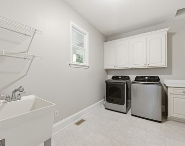 2570 Wood Creek Court - Photo Thumbnail 22