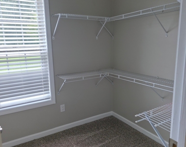 2257 Roseberry Lane - Photo Thumbnail 13