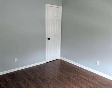 201 Peyton Place Sw - Photo Thumbnail 11
