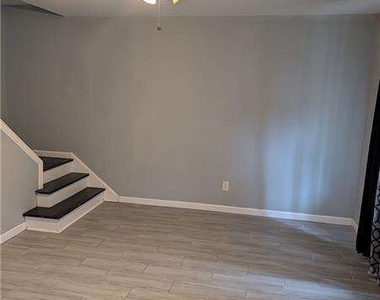 201 Peyton Place Sw - Photo Thumbnail 18