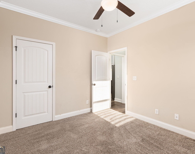 404 Ledford Way - Photo Thumbnail 23