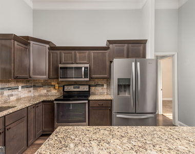 404 Ledford Way - Photo Thumbnail 17