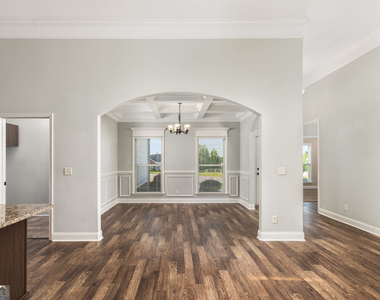 404 Ledford Way - Photo Thumbnail 12