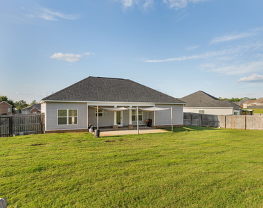 404 Ledford Way - Photo Thumbnail 5