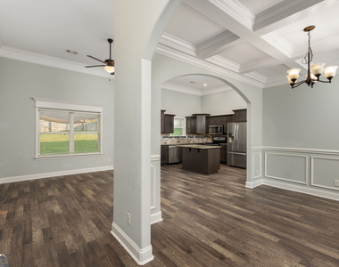 404 Ledford Way - Photo Thumbnail 15