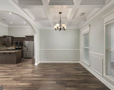 404 Ledford Way - Photo Thumbnail 13
