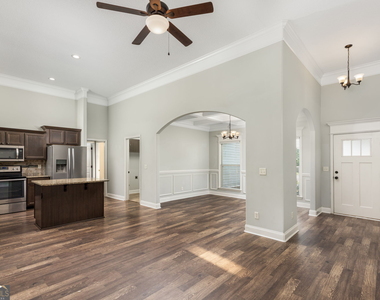 404 Ledford Way - Photo Thumbnail 14