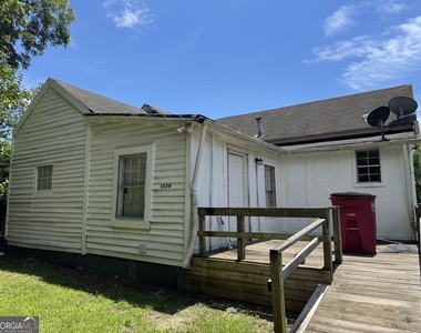 1539 Walnut Street - Photo Thumbnail 1