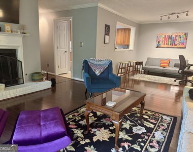 2901 Lenox Road Ne - Photo Thumbnail 1