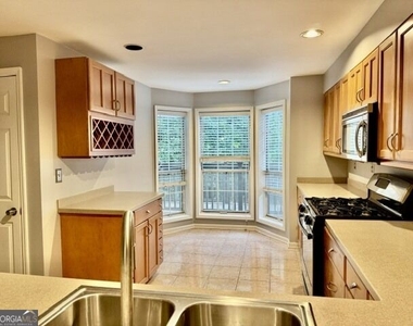 2901 Lenox Road Ne - Photo Thumbnail 20