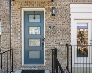 2145 Burnside Drive Nw - Photo Thumbnail 1