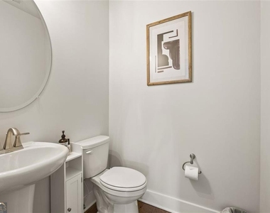 2145 Burnside Drive Nw - Photo Thumbnail 21