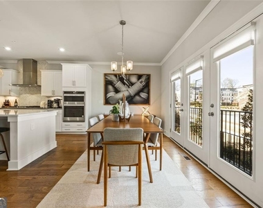 2145 Burnside Drive Nw - Photo Thumbnail 3