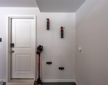 2145 Burnside Drive Nw - Photo Thumbnail 59
