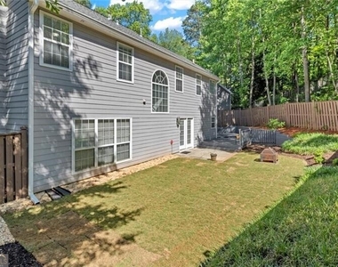 4220 Hunters Green Way Ne - Photo Thumbnail 32