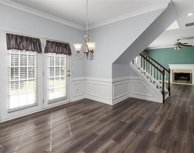 4220 Hunters Green Way Ne - Photo Thumbnail 11