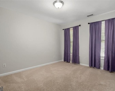 4220 Hunters Green Way Ne - Photo Thumbnail 23