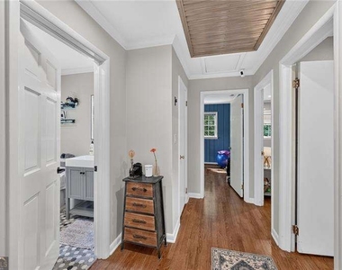 4100 Shawnee Lane Ne - Photo Thumbnail 14