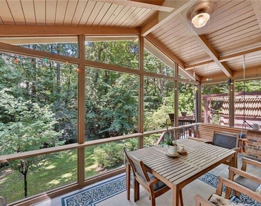 4100 Shawnee Lane Ne - Photo Thumbnail 20