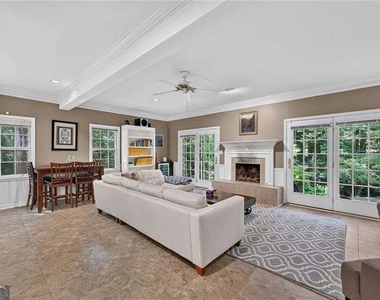 4100 Shawnee Lane Ne - Photo Thumbnail 15