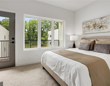 1436 Walker Place Se - Photo Thumbnail 9