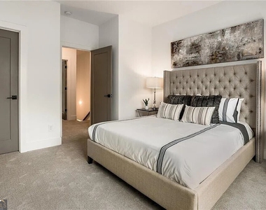 1436 Walker Place Se - Photo Thumbnail 15