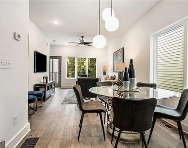 1436 Walker Place Se - Photo Thumbnail 6