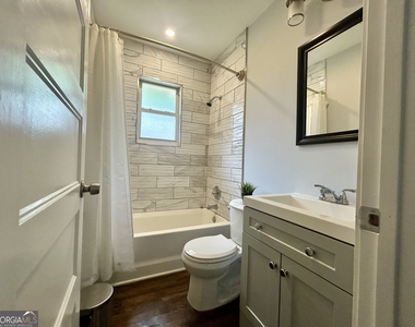 551 Culberson Street Sw - Photo Thumbnail 9