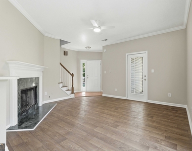 130 S Fairfield Drive - Photo Thumbnail 9