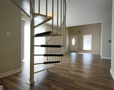 2747 Highland Ridge Nw - Photo Thumbnail 8