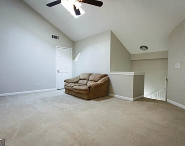 2747 Highland Ridge Nw - Photo Thumbnail 10