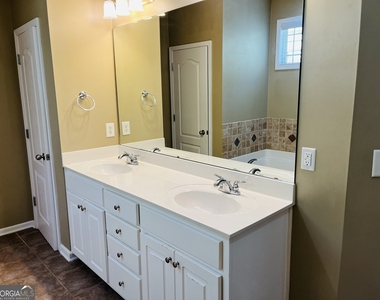 71 Covington Terrace - Photo Thumbnail 18