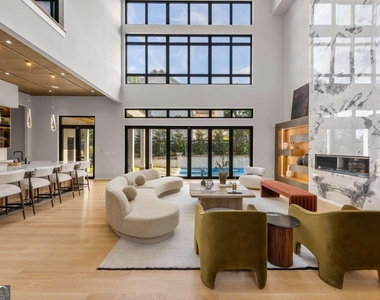 4232 Edgewood Court - Photo Thumbnail 3