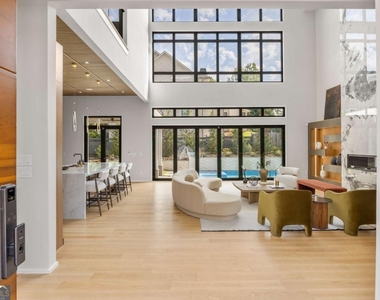 4232 Edgewood Court - Photo Thumbnail 13