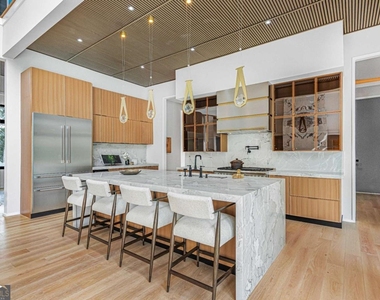4232 Edgewood Court - Photo Thumbnail 4