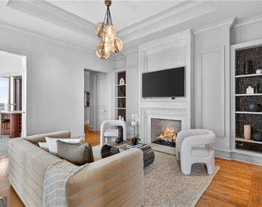 3376 Peachtree Road Ne - Photo Thumbnail 8