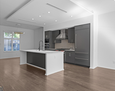 785 Piedmont Avenue Ne - Photo Thumbnail 10