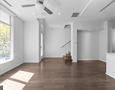 785 Piedmont Avenue Ne - Photo Thumbnail 5
