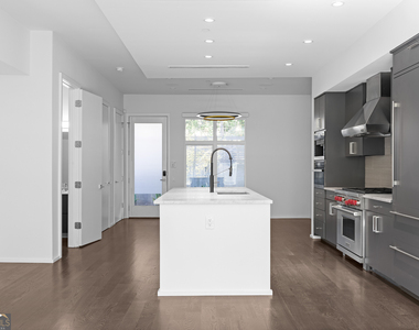 785 Piedmont Avenue Ne - Photo Thumbnail 9