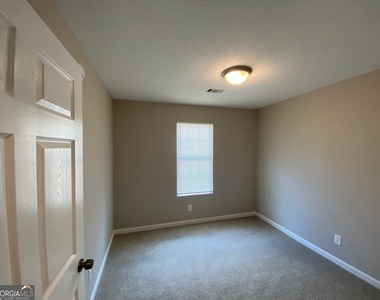 191 Harvell Drive - Photo Thumbnail 5
