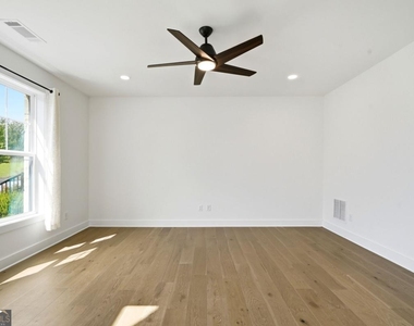 2042 Juliette Avenue - Photo Thumbnail 8