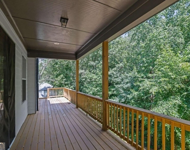 6181 Shoreland Circle - Photo Thumbnail 47