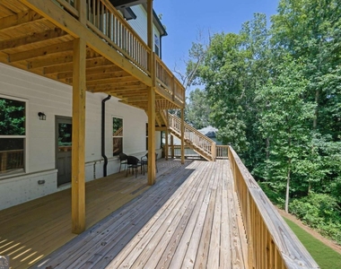 6181 Shoreland Circle - Photo Thumbnail 46