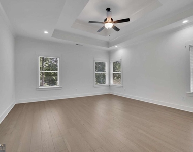 6181 Shoreland Circle - Photo Thumbnail 34