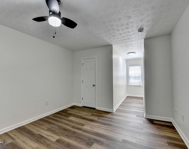 1530 Plunketts Road - Photo Thumbnail 37