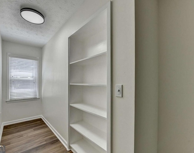 1530 Plunketts Road - Photo Thumbnail 38