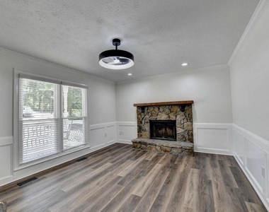 1530 Plunketts Road - Photo Thumbnail 14