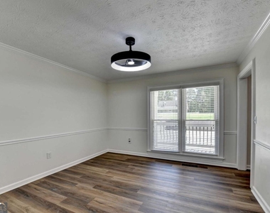 1530 Plunketts Road - Photo Thumbnail 21