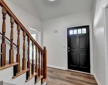 1530 Plunketts Road - Photo Thumbnail 12